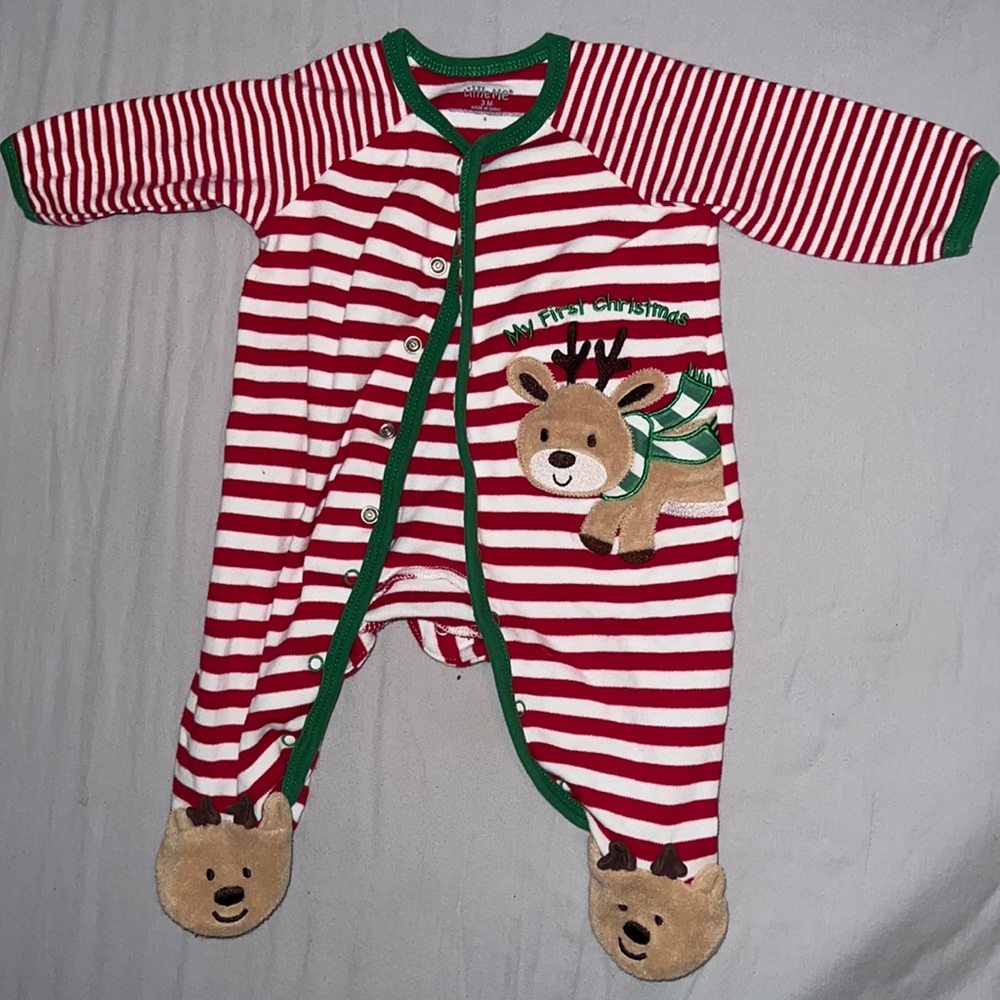Baby’s first Christmas sleeper
